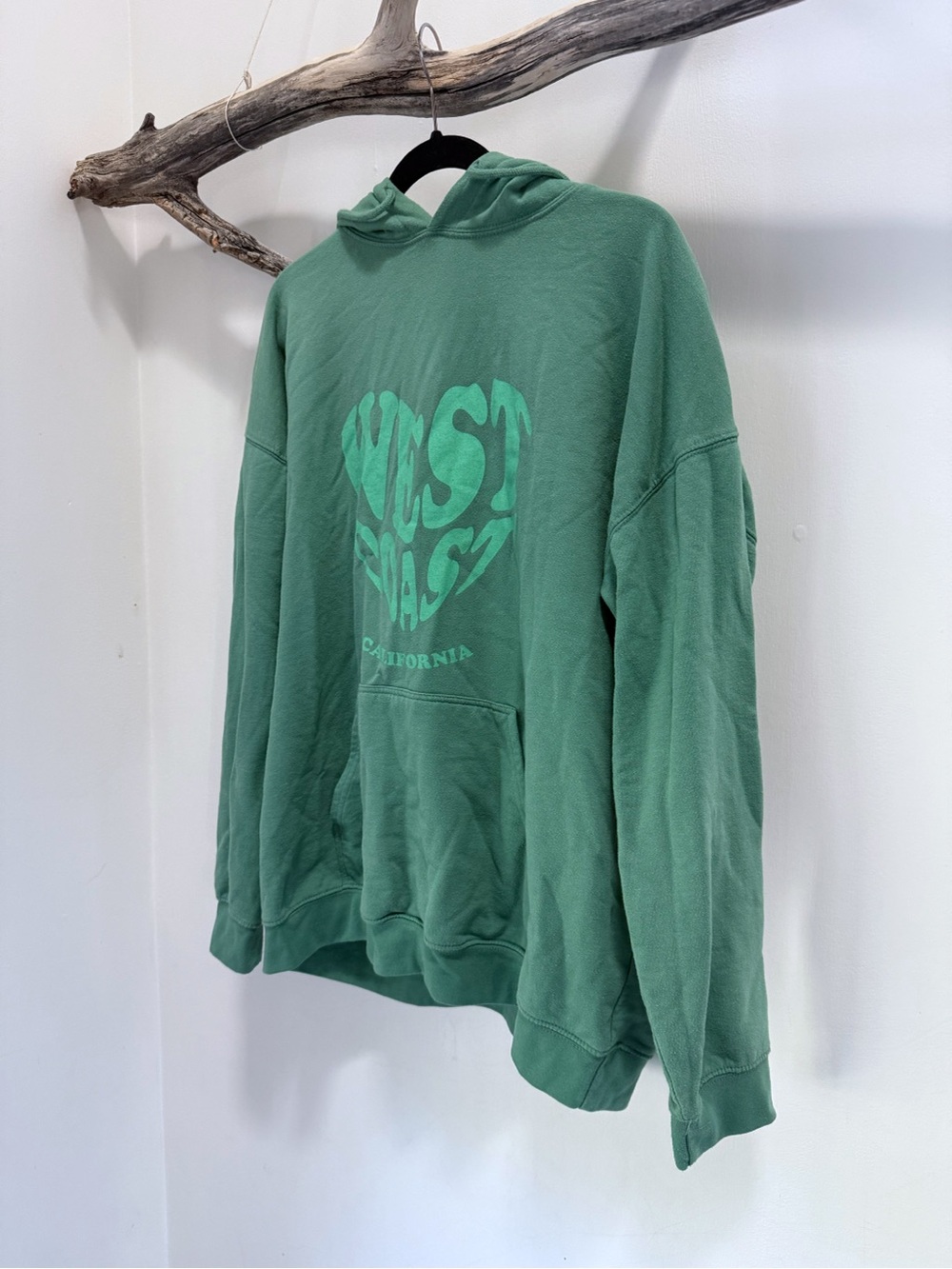 Boohoo | Oversized Green Hoodie Women’s Medium Heart West Coast California GUC - Picture 2 of 8